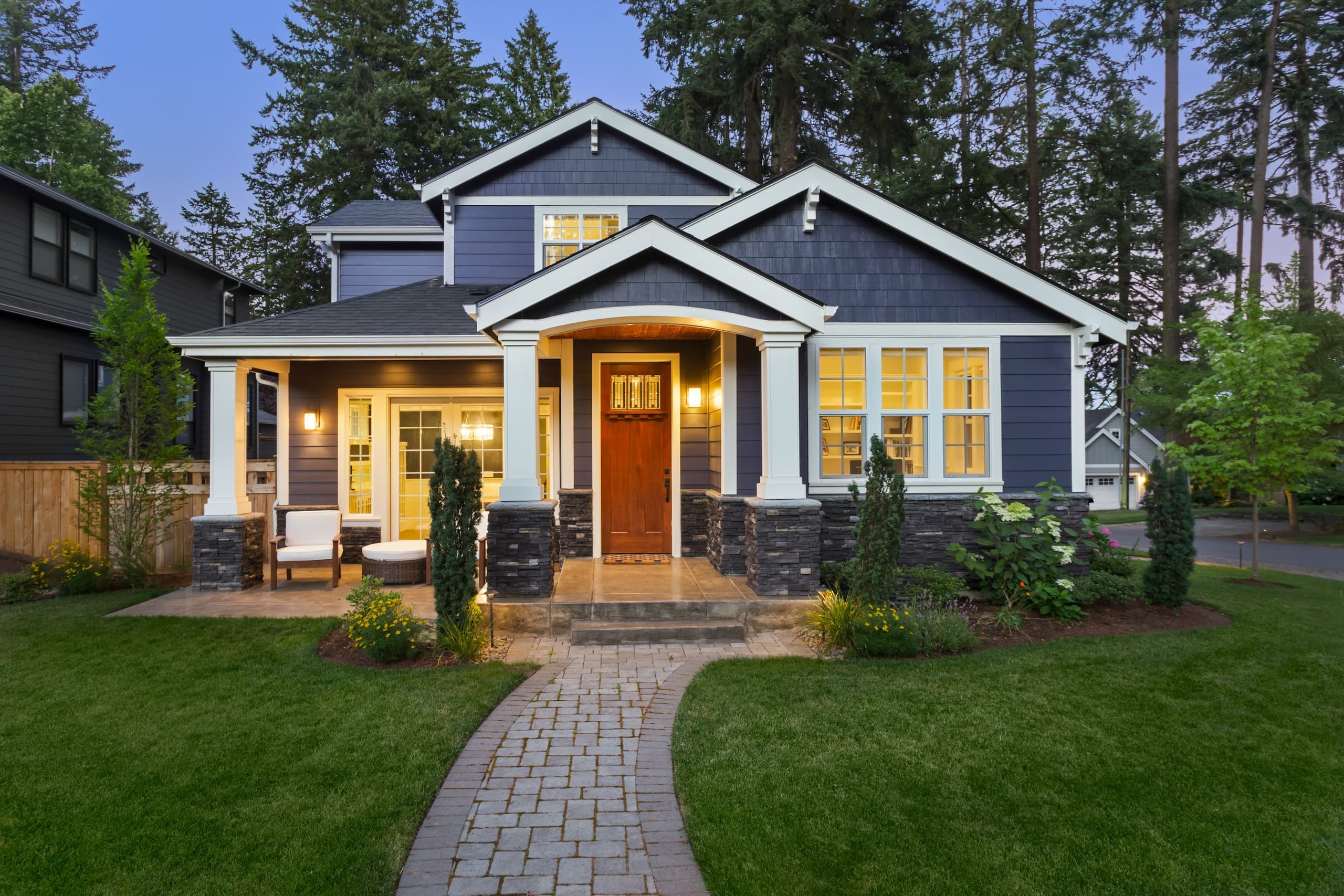 Calgary real estate: Negotiating $50K discounts with expert tactics for buyers in a competitive housing market.